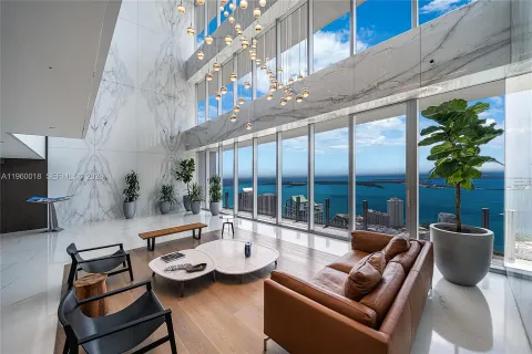 $1,850,000 | 300 Biscayne Blvd Way, Unit 2009, Miami, FL 33131