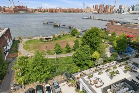 $3,850,000 | 29 Greenpoint Avenue | Greenpoint