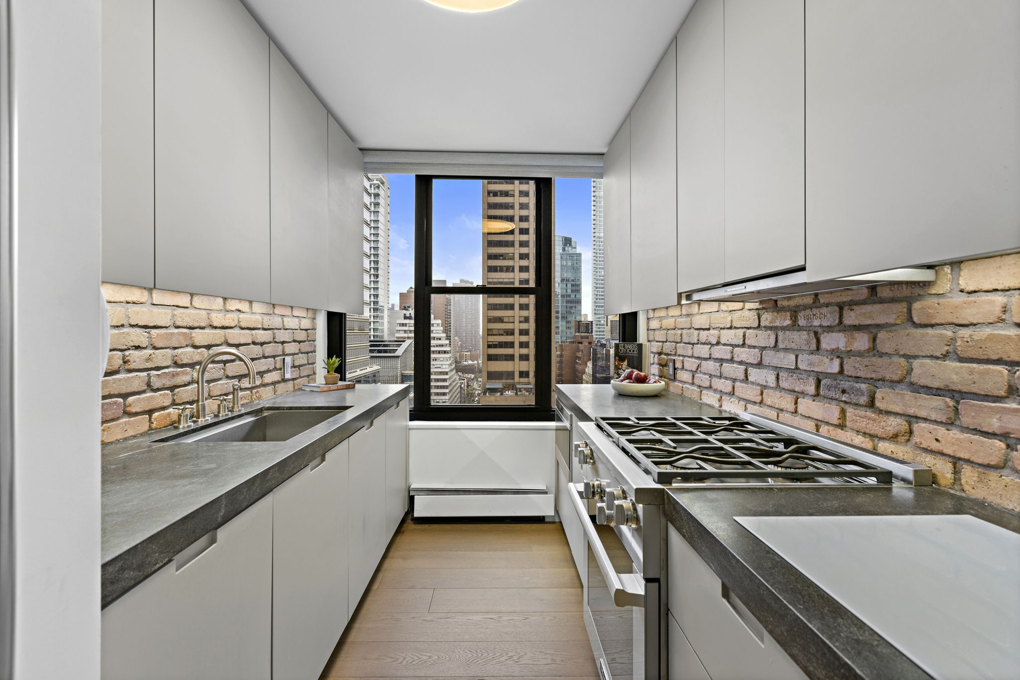 117 East 57th Street, Unit 21H Manhattan, NY 10022 - Photo 8 of 27