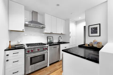 $1,895,000 | 26 South Oxford Street, Unit 1A | Fort Greene