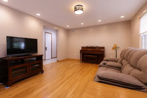 $775,000 | 5 Cedar Falls Drive, Medford, NJ 08055