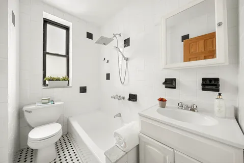 $279,000 | 325 Marine Avenue, Unit D10 | Bay Ridge