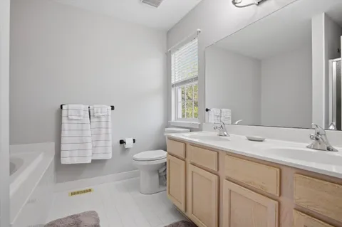 $530,000 | 325 Green View Court, Plymouth Meeting, PA 19462