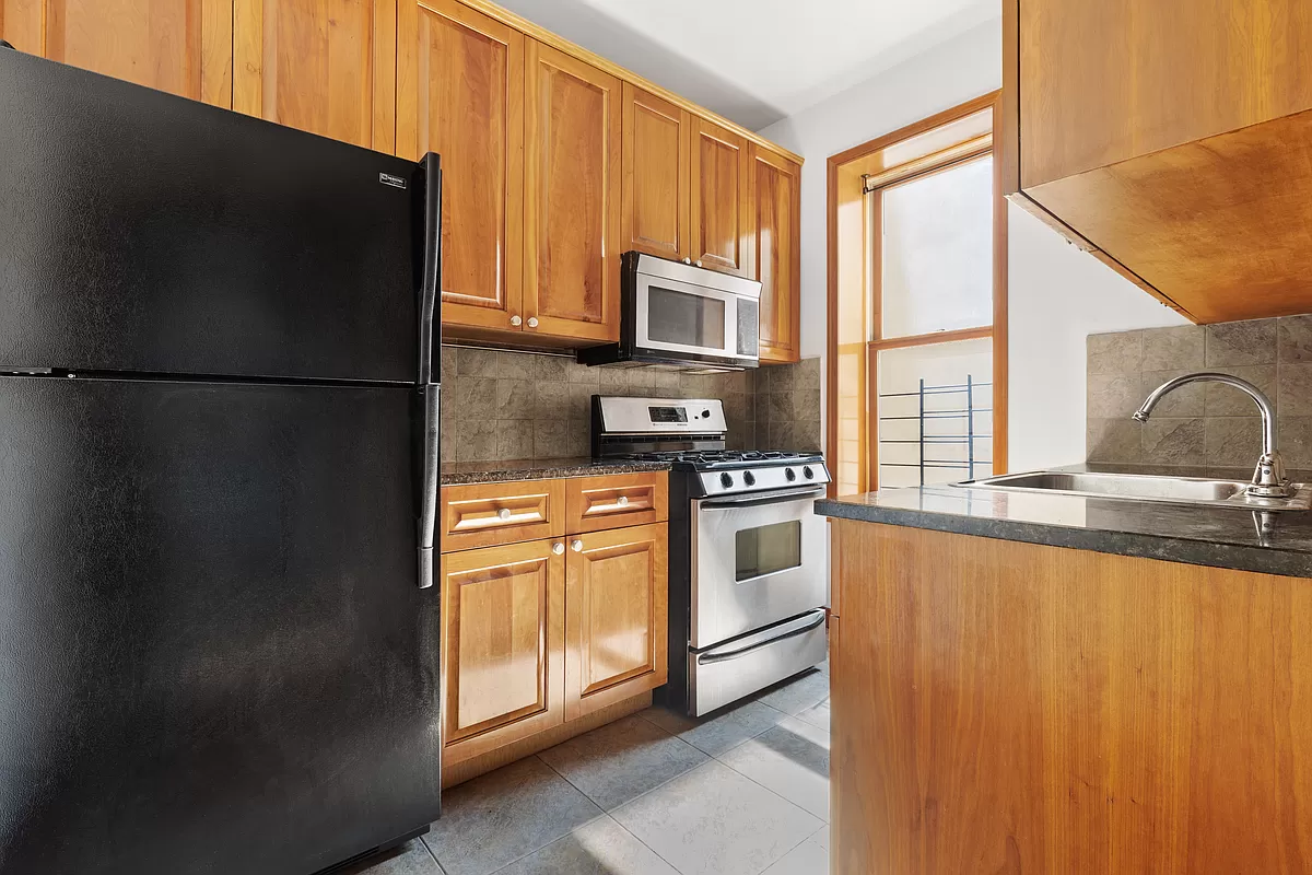 145 Prospect Park West, Unit 3B Brooklyn, NY 11215 - Photo 3 of 11