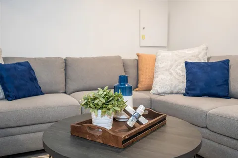 Contact Agent | 14 South Duke Street, Rockville, MD 20850