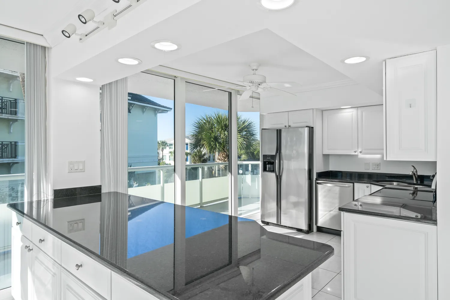 $799,000 | 3554 Ocean Drive, Unit 204S, Vero Beach, FL 32963