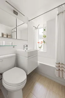 $1,100,000 | 111 Hicks Street, Unit 14H | Brooklyn Heights