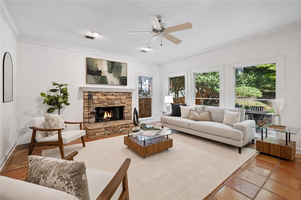 576 Pelham Road Northeast Atlanta, GA 30324 - Photo 6 of 66 Gallery Image 6