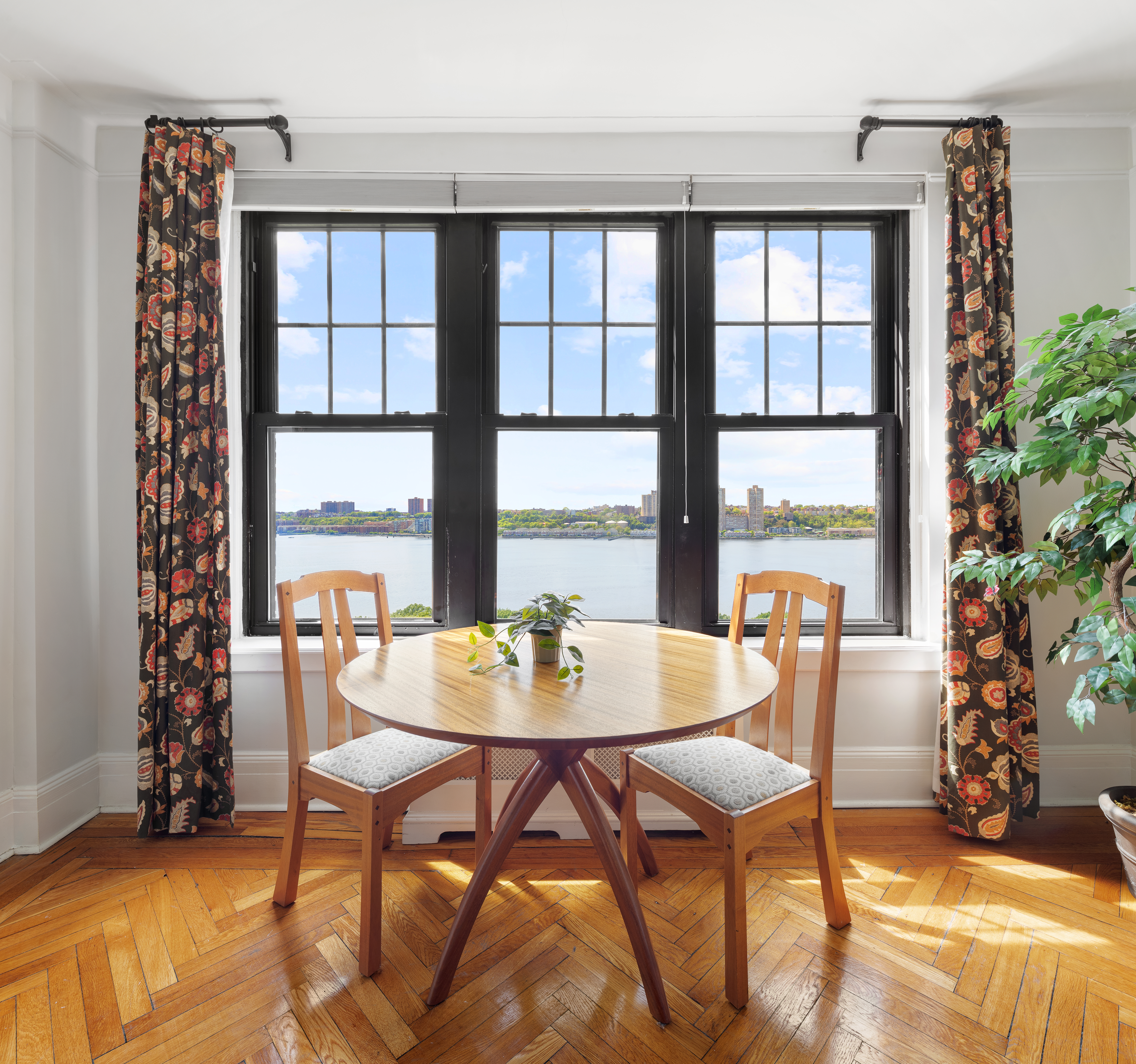 33 Riverside Drive, Unit 14A Manhattan, NY 10023 - Photo 2 of 18