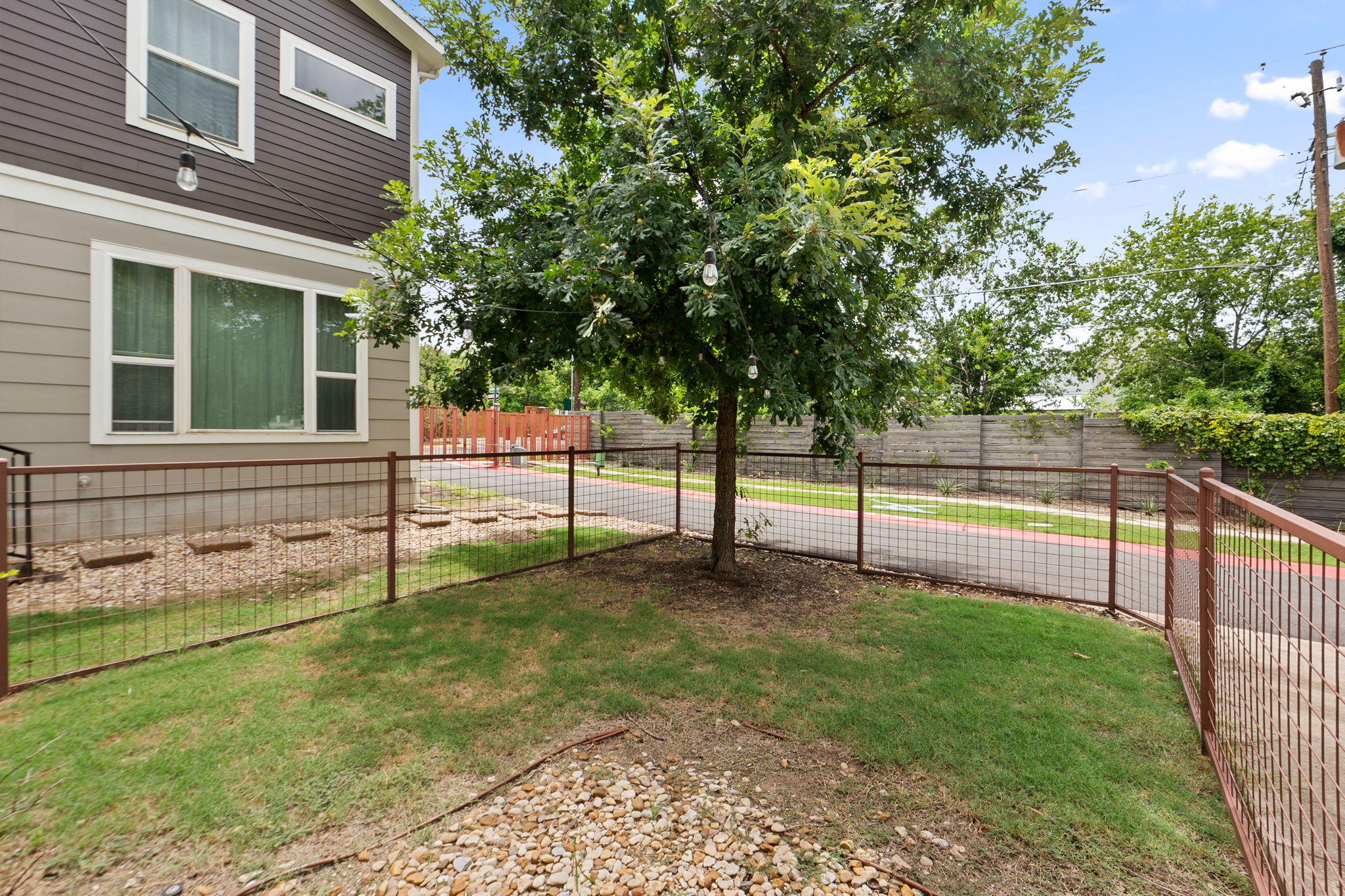 2605 Witsome Loop, Unit 40 Austin, TX 78741 - Photo 46 of 48