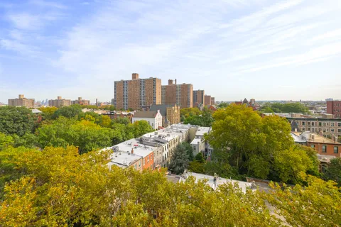$799,000 | 355 Clinton Avenue, Unit 9A | Clinton Hill