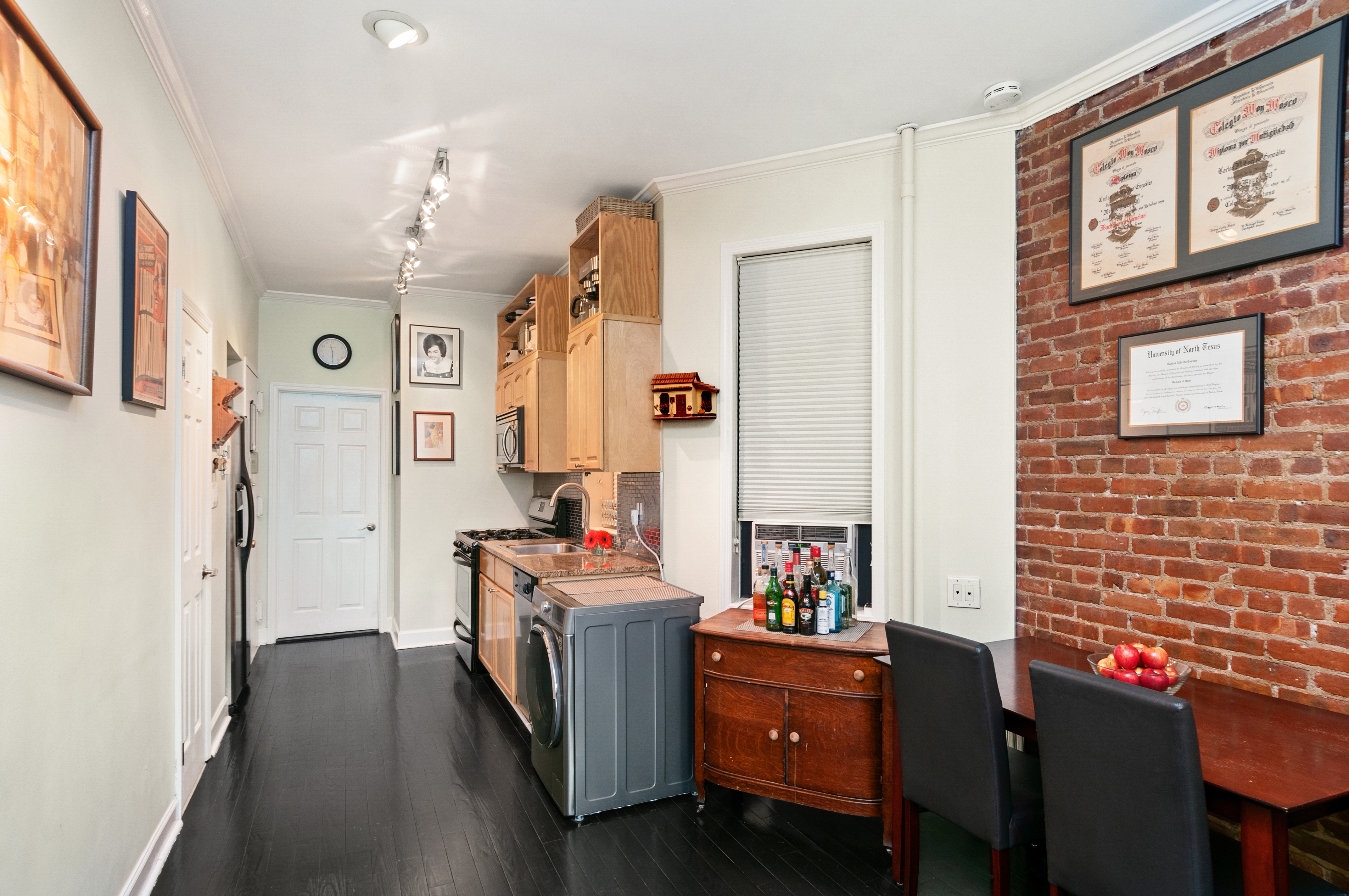 403 East 90th Street, Unit 2E Manhattan, NY 10128 - Photo 4 of 8