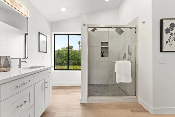 $949,000 | 1402 Broken Arrow Lane, Fallbrook, CA 92028