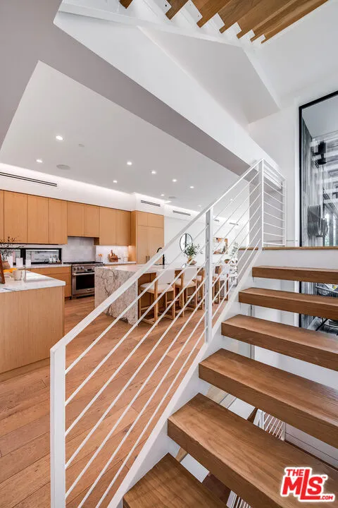 $27,800 | 1620 Electric Avenue, Venice, CA 90291