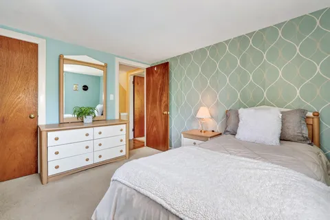 Contact Agent | 122 Altamont Avenue, Melrose, MA 02176