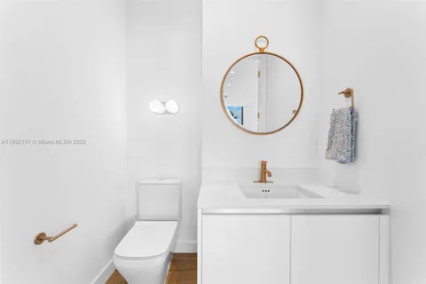 $3,998,000 | 2655 South Bayshore Drive, Unit LPH 2012, Miami, FL 33133