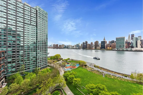 $1,300,000 | 46-30 Center Boulevard, Unit 1106 | Long Island City