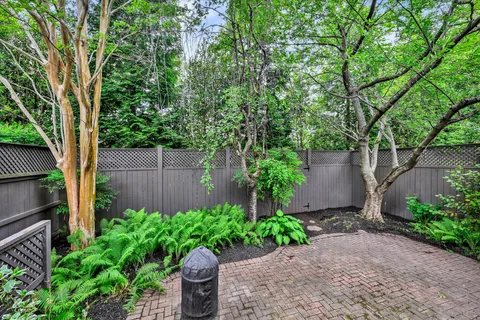 $739,000 | Courtyard Circle, Baltimore, MD 21208