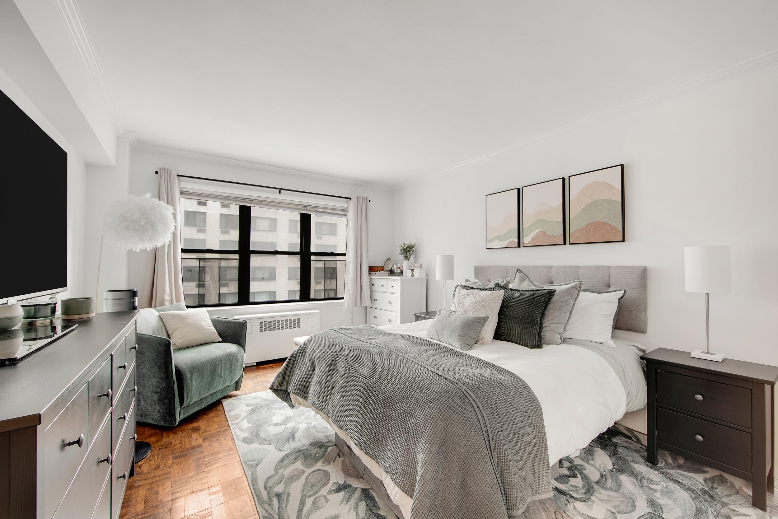 301 East 48th Street, Unit 5D Manhattan, NY 10017 - Photo 7 of 15