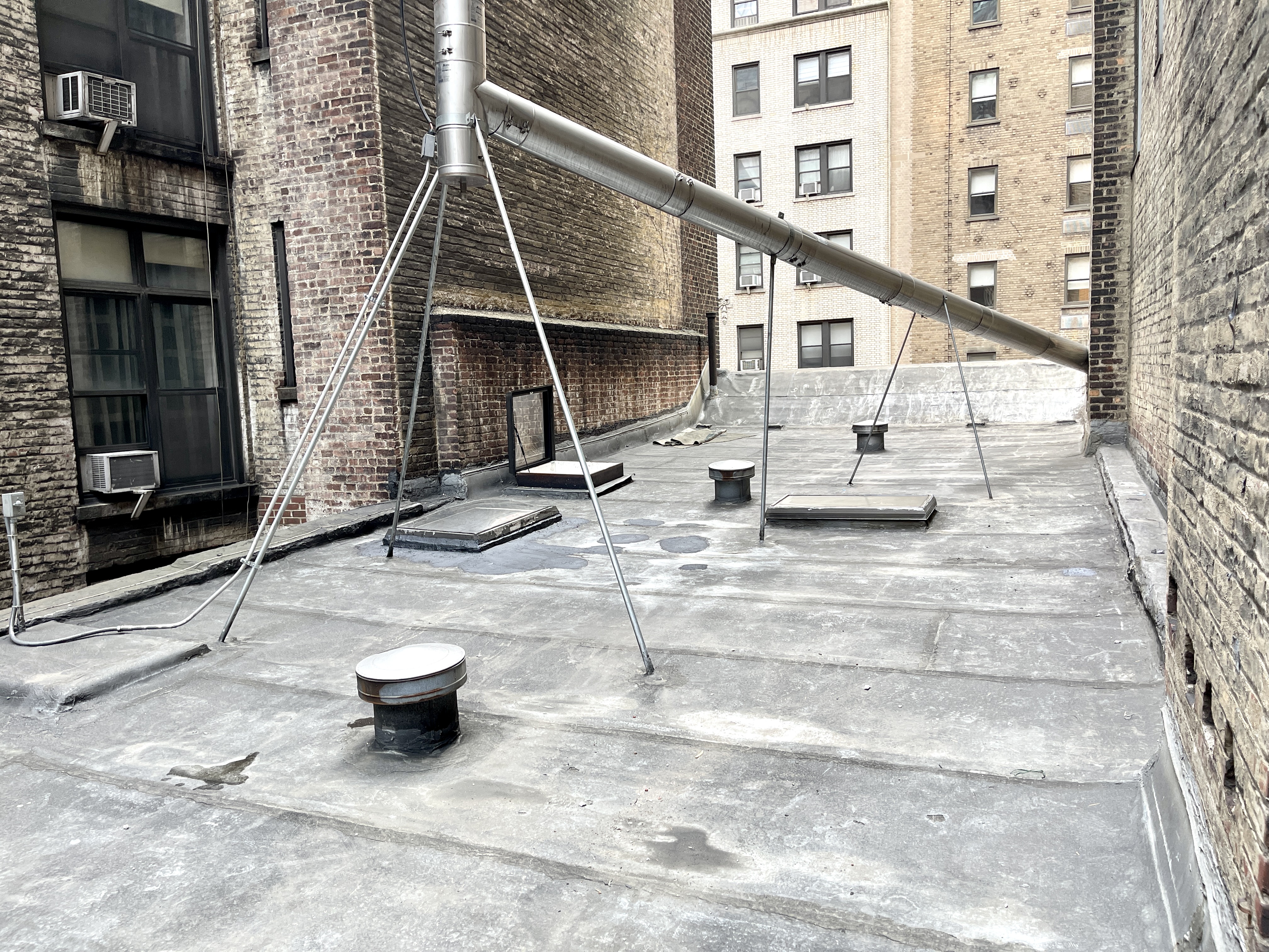 East 49th Street Manhattan, NY 10022 - Photo 24 of 31 Gallery Image 24