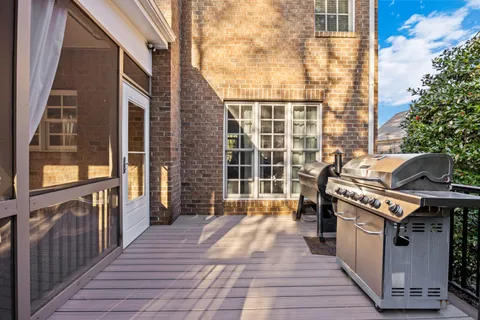 $899,900 | 16532 Flintrock Falls Lane, Charlotte, NC 28278