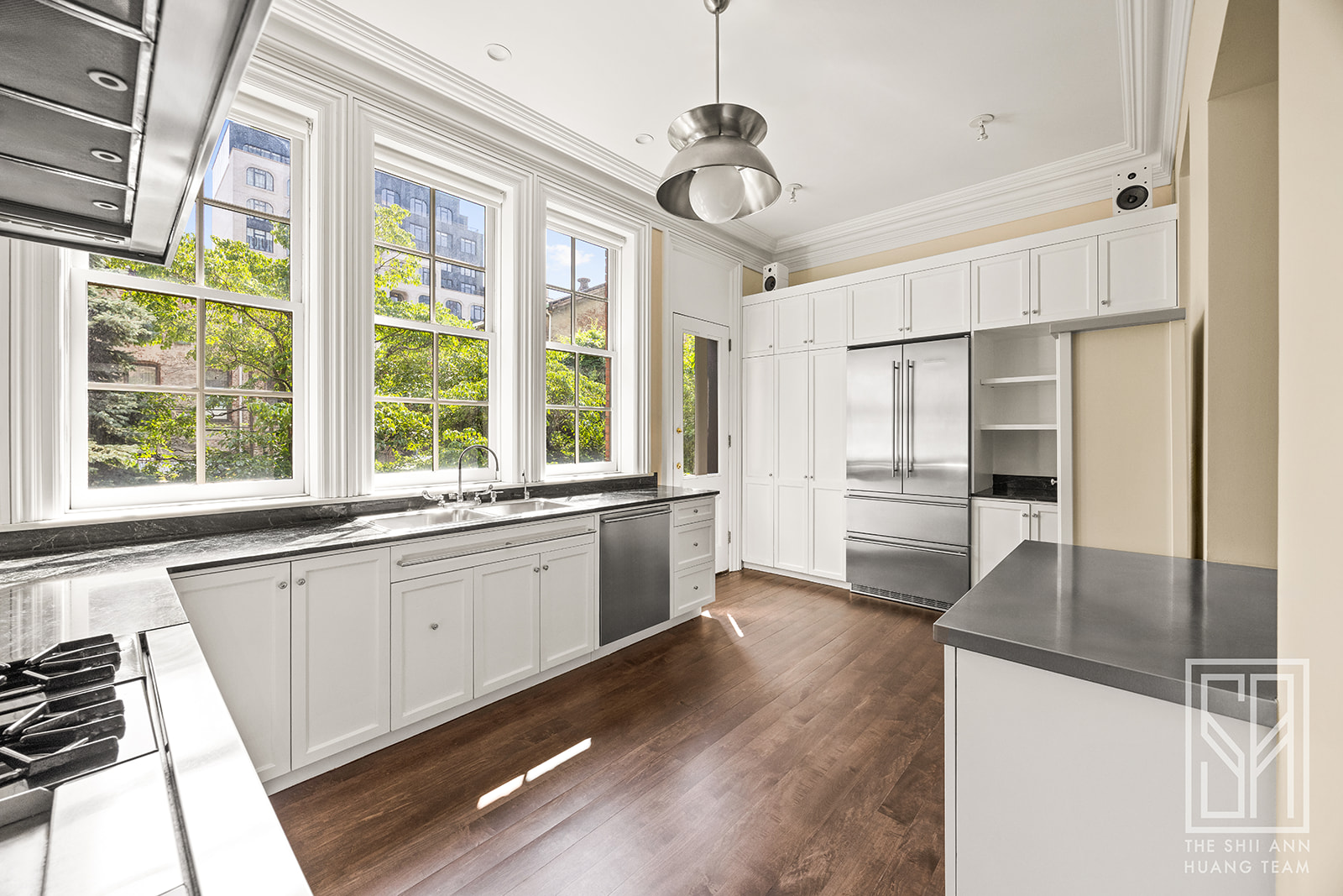 548 State Street, Unit PARLOR Brooklyn, NY 11217 - Photo 9 of 34
