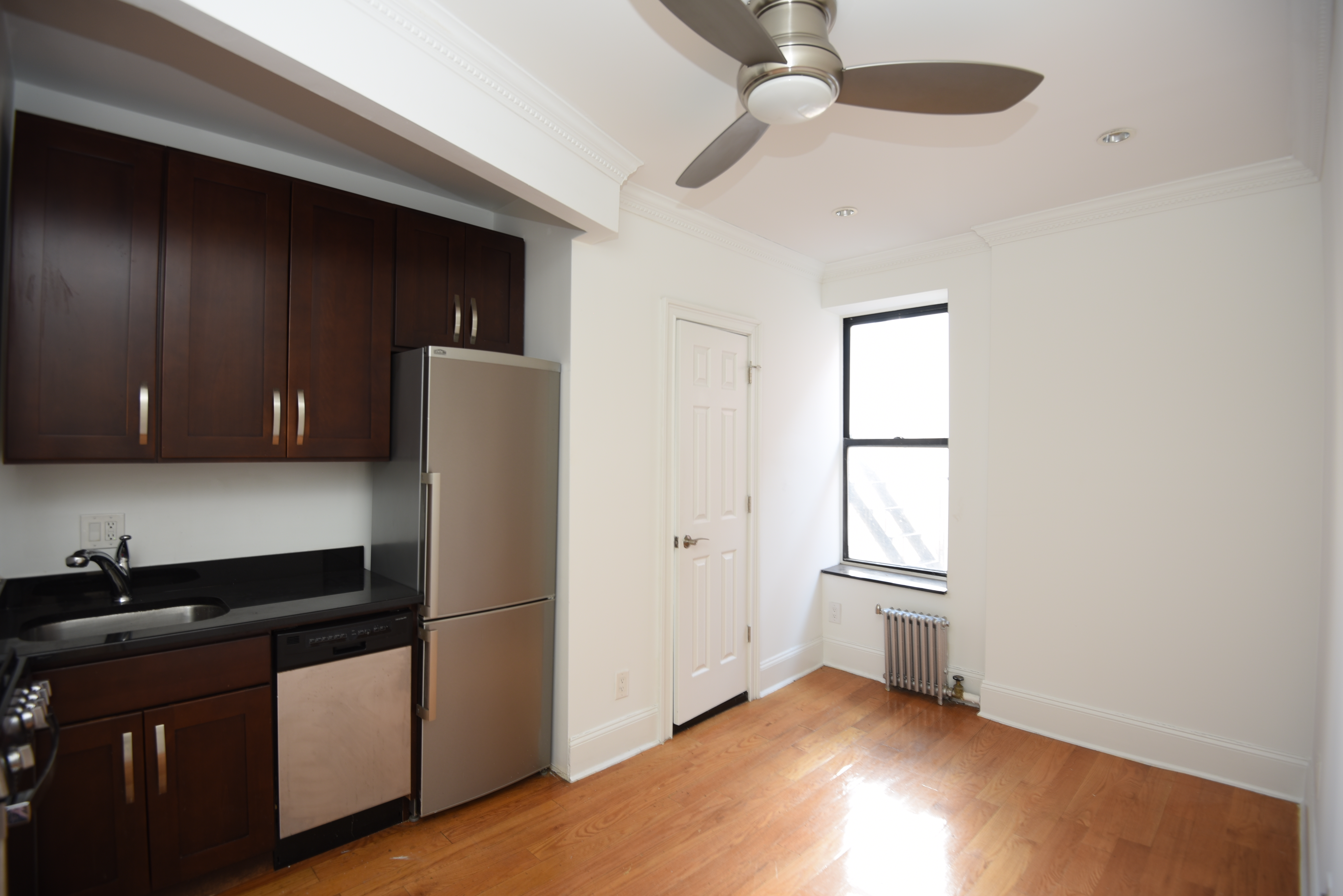 442 Lorimer Street, Unit 24 Brooklyn, NY 11206 - Photo 2 of 9