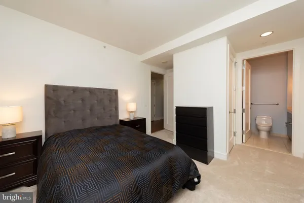 $825,000 | 1414 South Penn Square, Unit 11H, Philadelphia, PA 19102