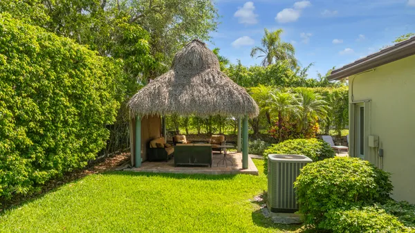 $1,735,000 | 14831 Southwest 95th Court, Miami, FL 33176