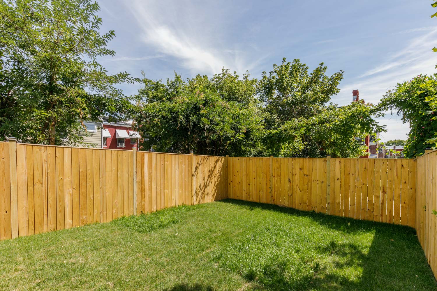 428 Manor Place Northwest, Unit 1 Washington, DC 20010 - Photo 25 of 27 a view of a backyard