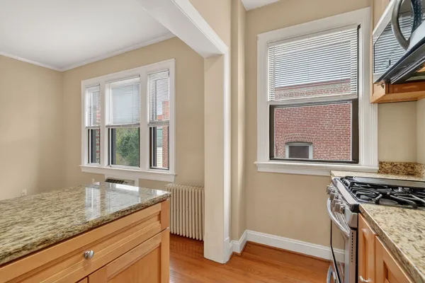 $2,100 | 3616 Connecticut Avenue Northwest, Unit 407, Washington, DC 20008
