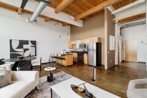 Contact Agent | 120 Holmes Street, Unit 304, Quincy, MA 02171