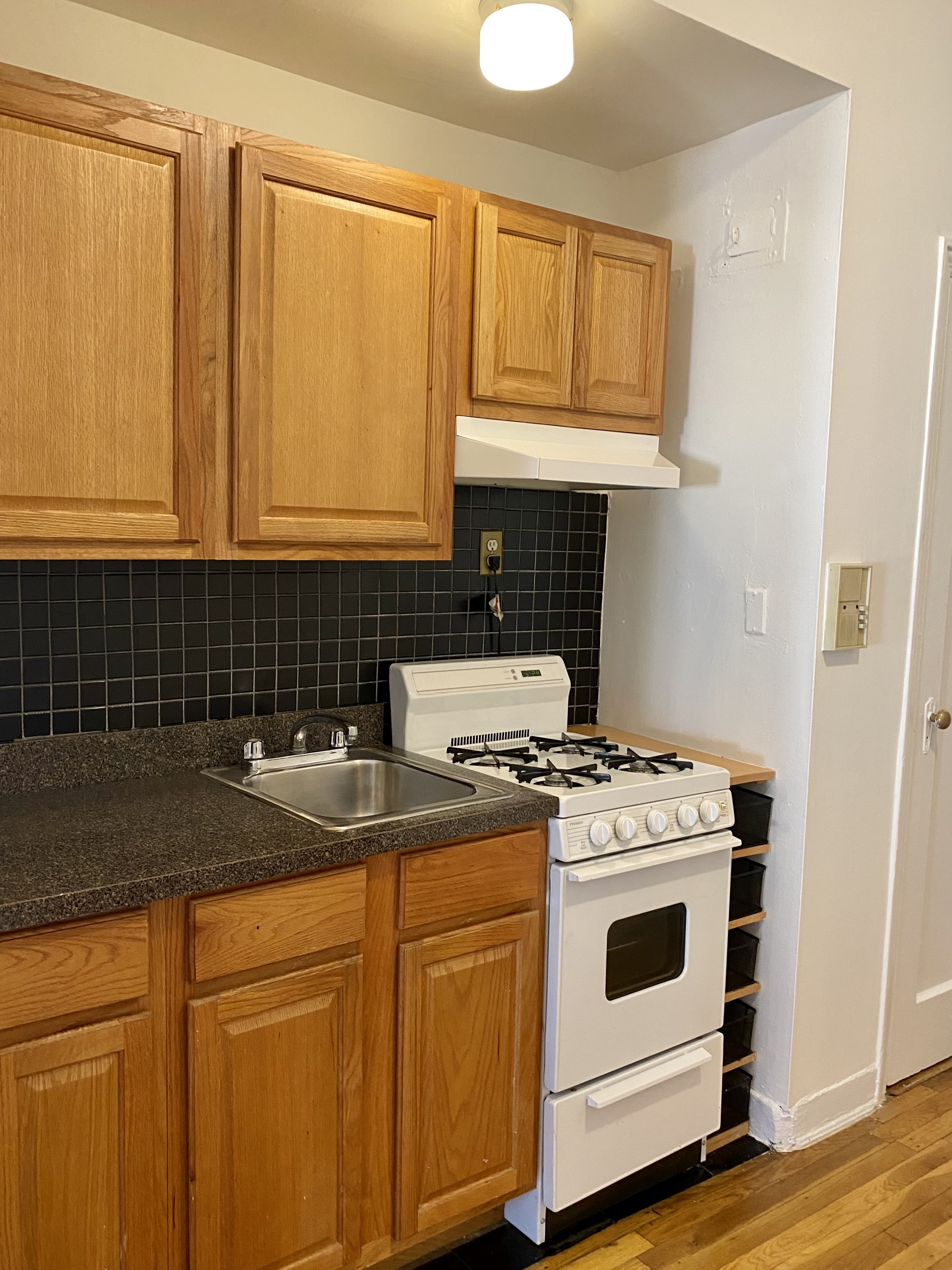 344 West 17th Street, Unit 1D Manhattan, NY 10011 - Photo 3 of 6