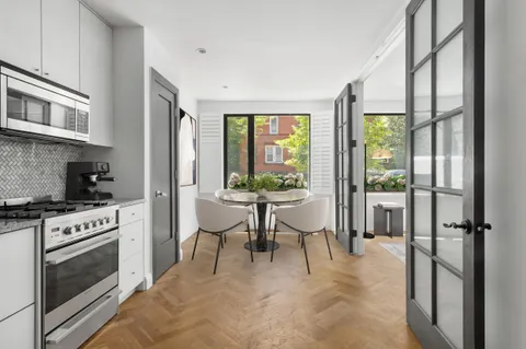 $825,000 | 357 Prospect Place, Unit 1A | Prospect Heights