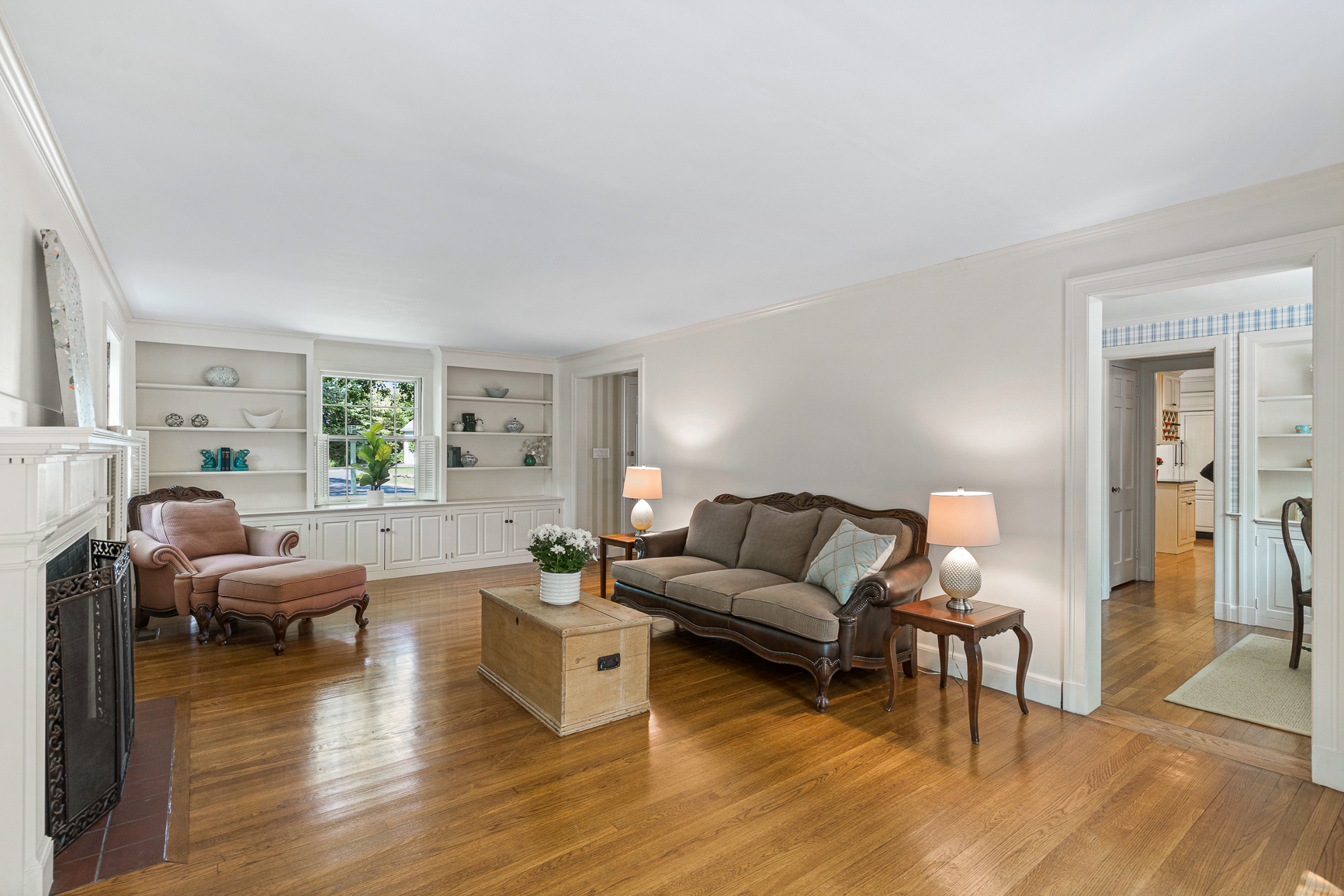 10 Lincoln Circle Wellesley, MA 02481 - Photo 15 of 61