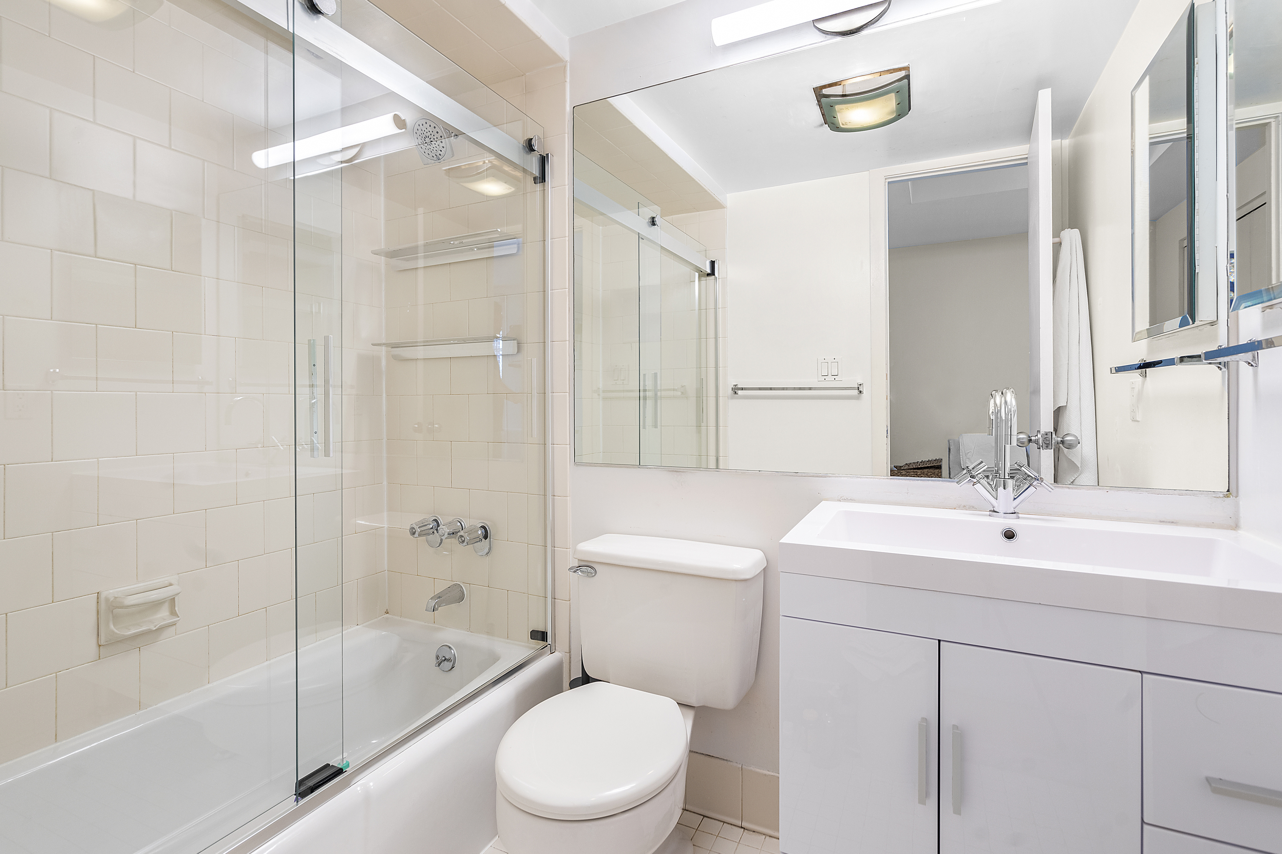 342 West 85th Street, Unit 6D Manhattan, NY 10024 - Photo 8 of 11