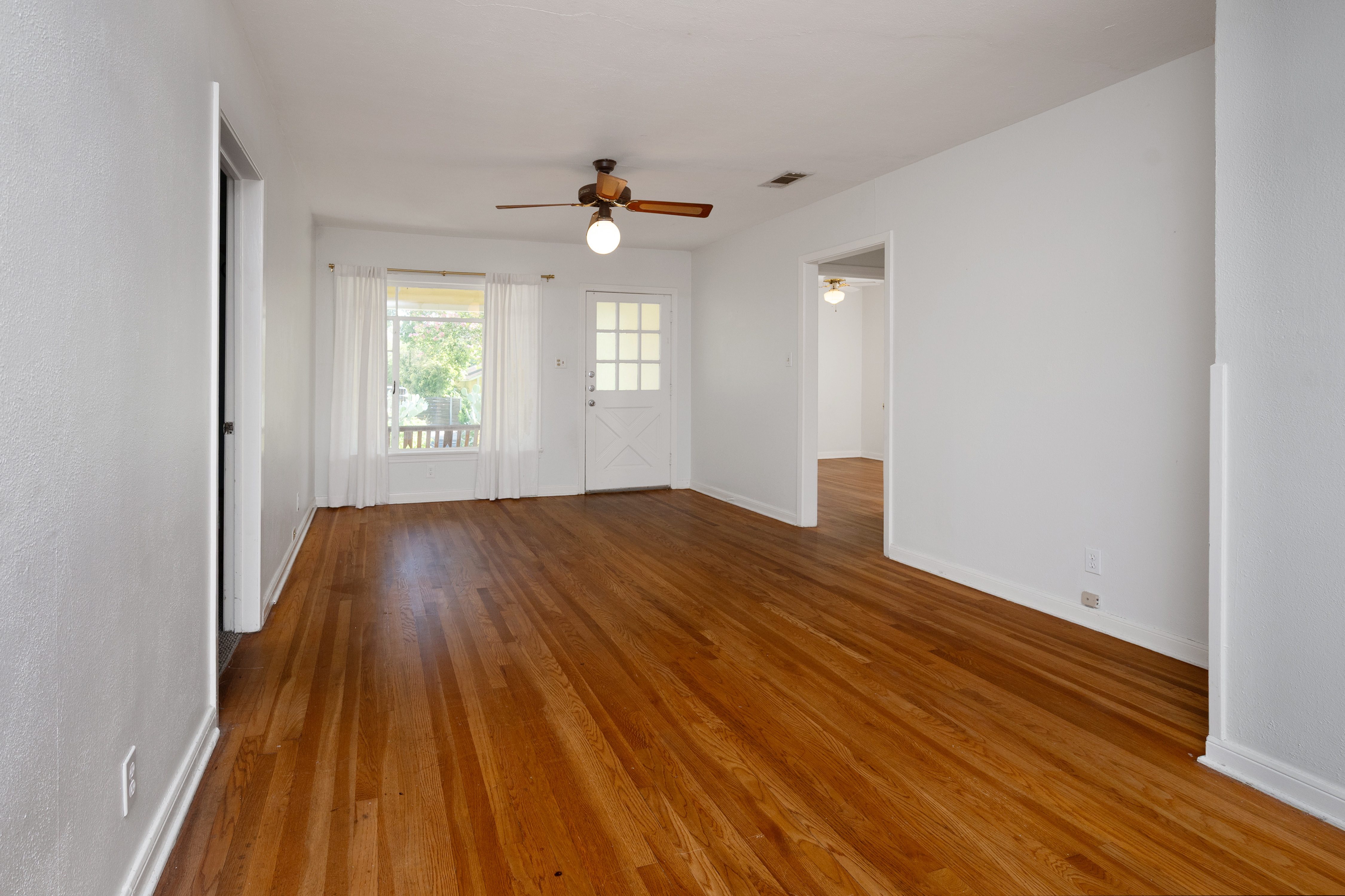 2107 Rabb Glen Street Austin, TX 78704 - Photo 8 of 30