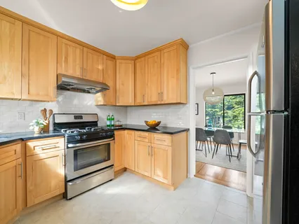 $1,595,000 | 3427-3429 Lincoln Way, San Francisco, CA 94122