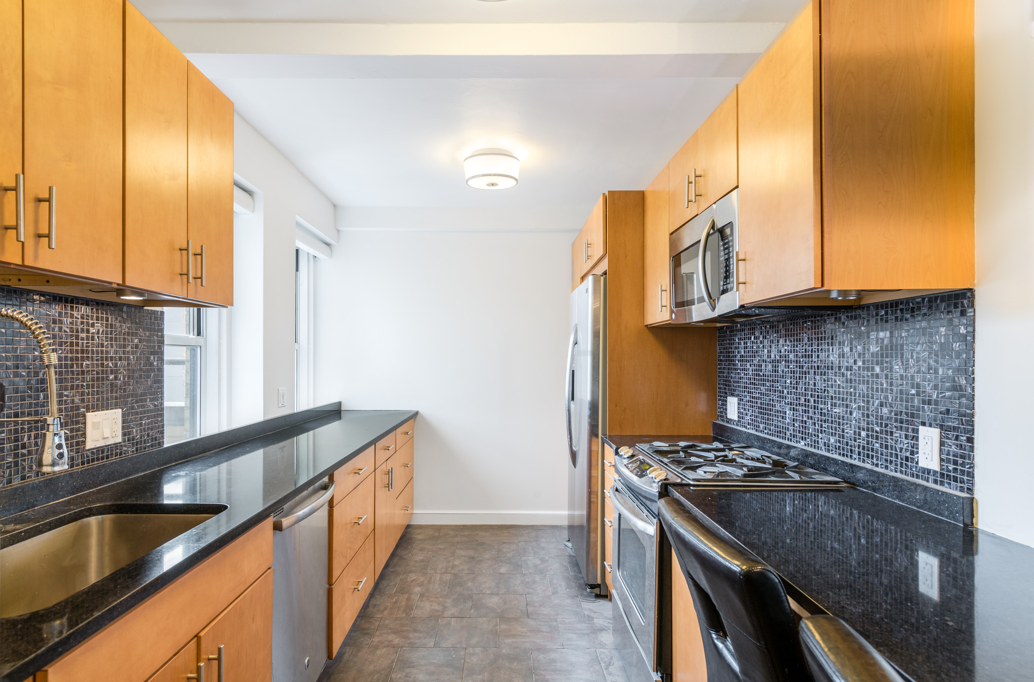 433 West 34th Street, Unit 10G Manhattan, NY 10001 - Photo 3 of 9