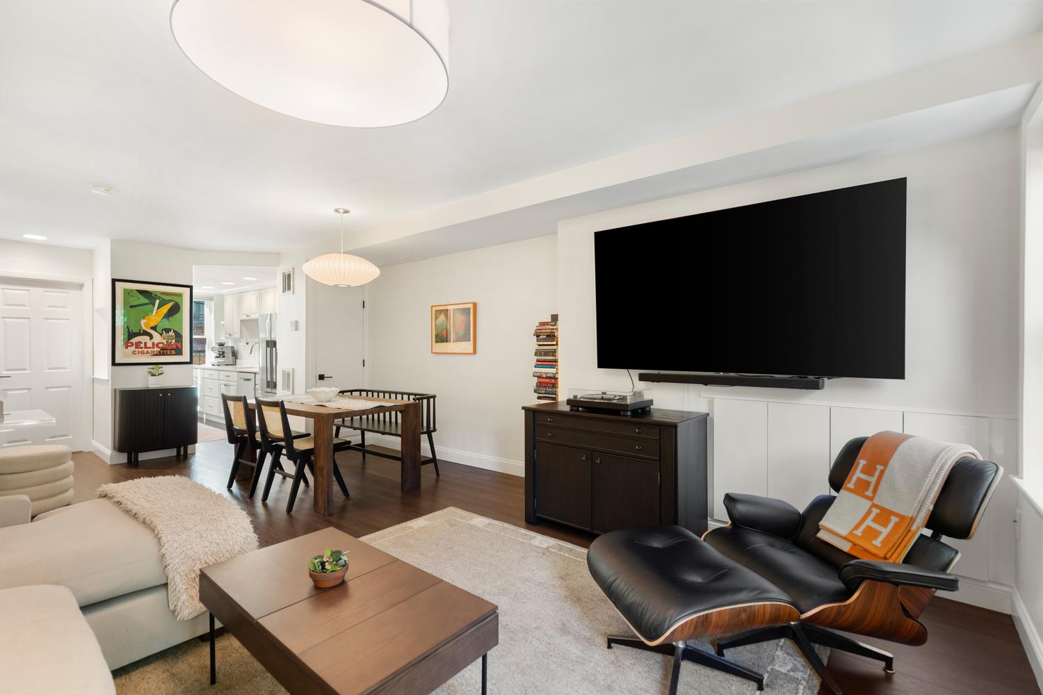 15 Lawrence Street, Unit 2 Boston, MA 02116 - Photo 4 of 34