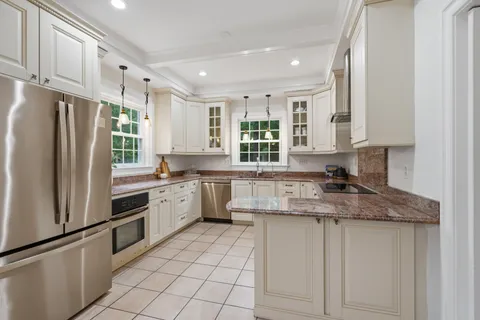 Contact Agent | 6613 Bradley Boulevard, Bethesda, MD 20817