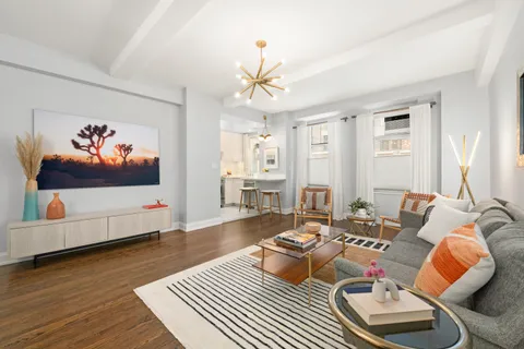 $575,000 | 465 West 23rd Street, Unit 2G | Chelsea