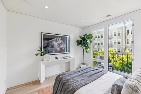 $2,895,000 | 2269 Francisco Street, San Francisco, CA 94123