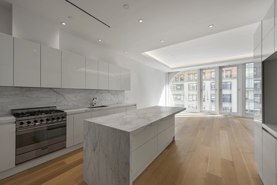 242 5th Avenue, Unit 4 Manhattan, NY 10001 - Photo 2 of 5