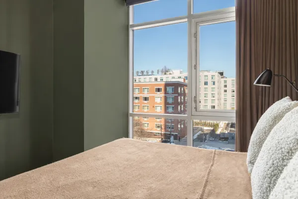 $4,950 | 11-24 31st Avenue, Unit 5A | Astoria