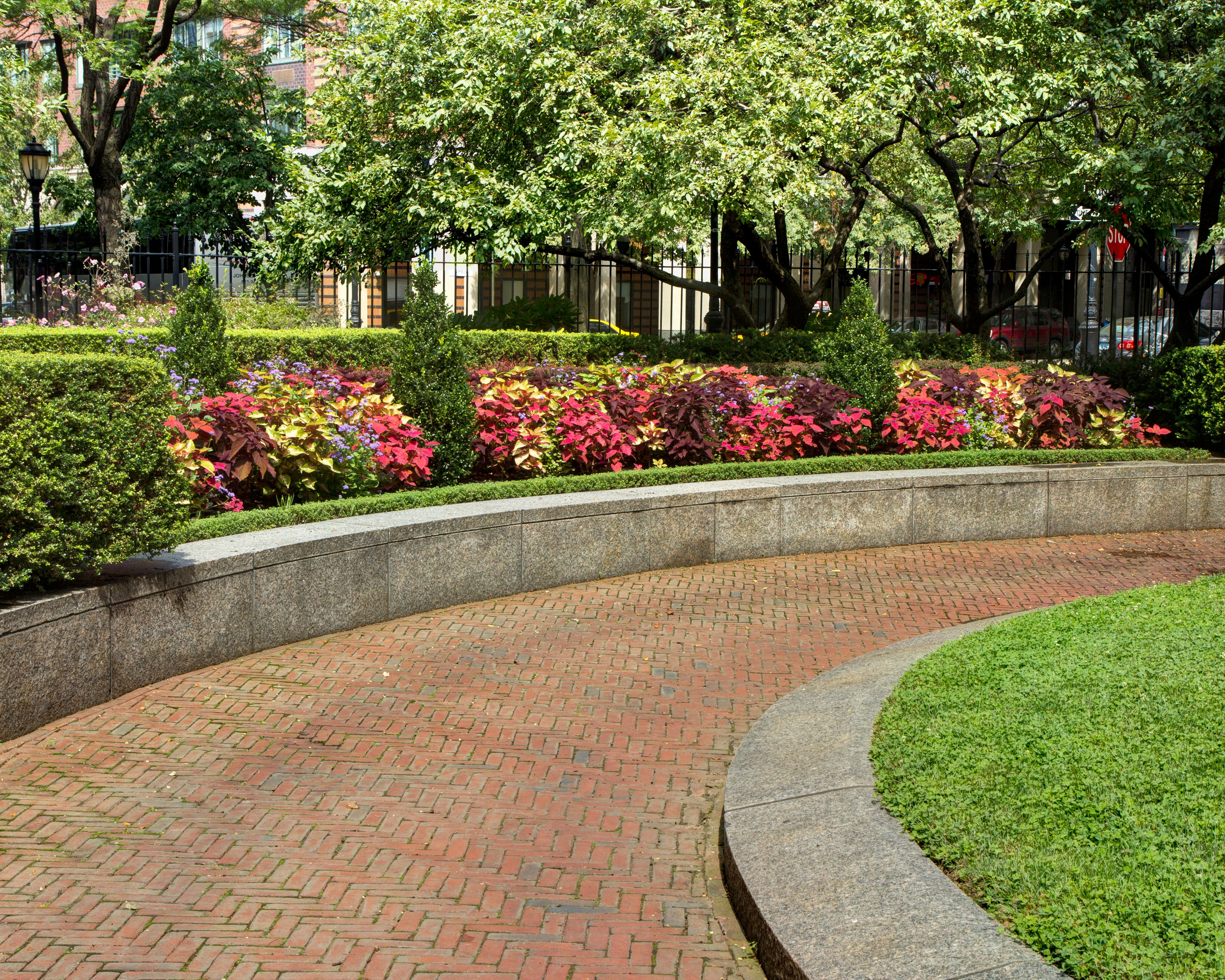 300 Rector Place, Unit 8E Manhattan, NY 10280 - Photo 13 of 14 Gallery Image 13