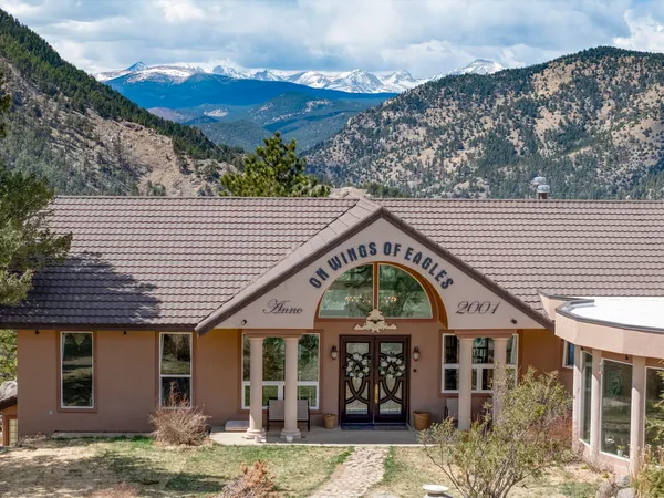 $2,100,000 | 323 Overlook Lane, Boulder, CO 80302