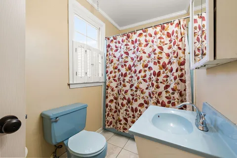 $489,900 | 2407 Larkwood Drive, Wilmington, DE 19810