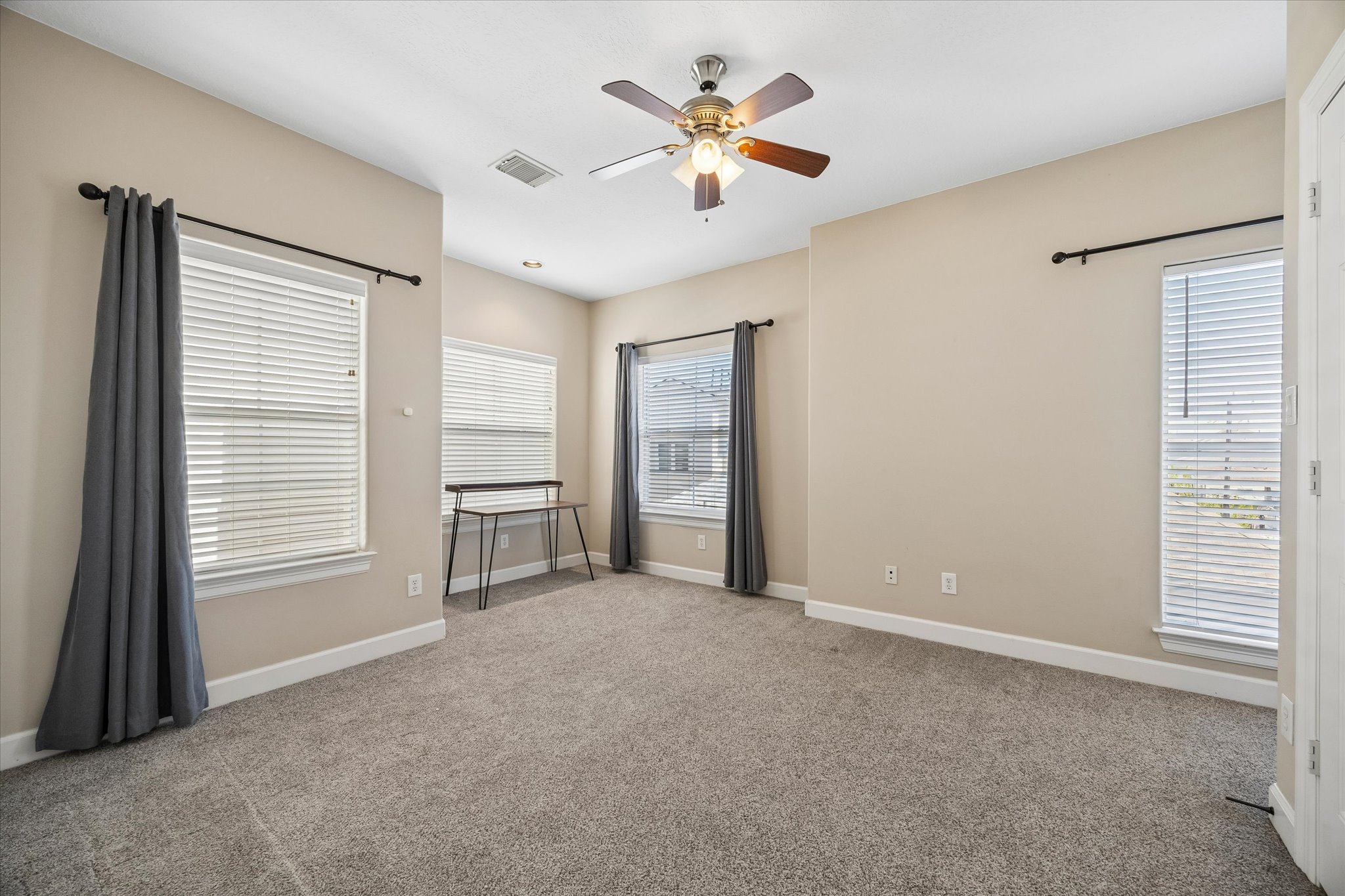 5111 Inker Street, Unit C Houston, TX 77007 - Photo 15 of 19 Gallery Image 15