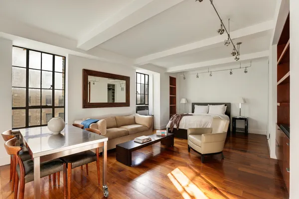 $675,000 | 340 West 57th Street, Unit 8E | Hell's Kitchen